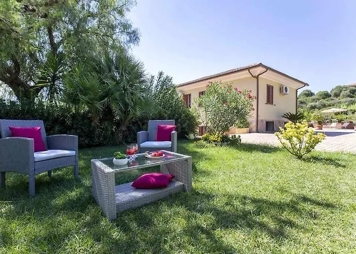 Villa Maestrale Con Veranda Coperta Giardino 4 3 Bagni
