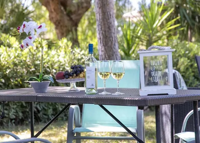 Villa Maestrale Con Veranda Coperta Giardino 4 3 Bagni