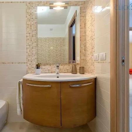 Maestrale Con Veranda Coperta Giardino 4 3 Bagni וילה *